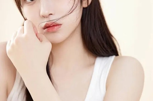 洗白白等我来网红白冰约会女粉丝聊天内容遭前同事曝光